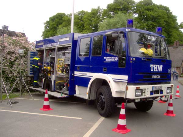 THW-Fahrzeug beispielhaft